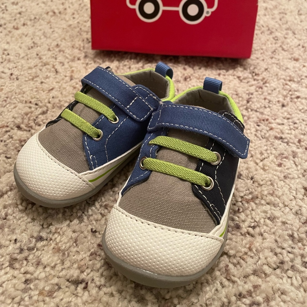 NIB See Kai Run Shoes size 5